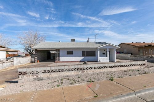 234 W Basic Rd, Henderson, NV, 89015-7107 | Card Image