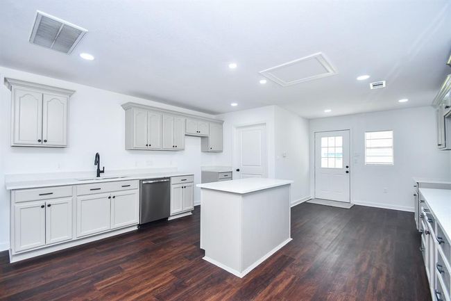 2636 Lone Oak Rd, House other with 3 bedrooms, 2 bathrooms and null parking in Houston TX | Image 21