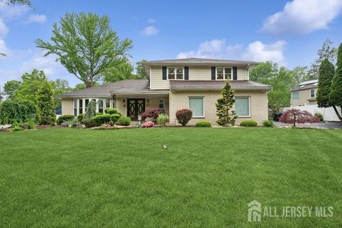 9 Valley Forge Dr, East Brunswick, NJ, 08816-3287 | Card Image