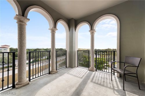 5306-8000 Via Sardinia Way, ESTERO, FL, 33928-2647 | Card Image