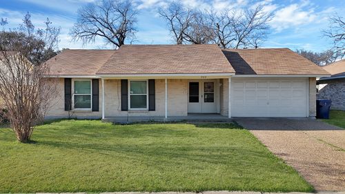 909 Ravencroft Dr, Garland, TX, 75043-5342 | Card Image