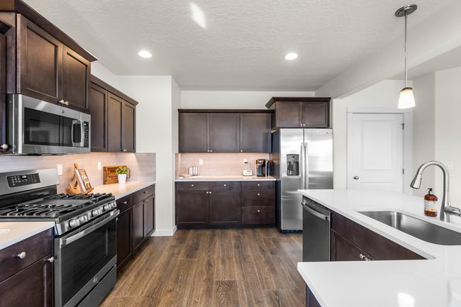 1638 W 68th Ave, House other with 4 bedrooms, 3 bathrooms and null parking in Spokane WA | Image 6