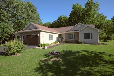 1710 Doe Run Drive, House other with 3 bedrooms, 2 bathrooms and 4 parking in Vandalia IL | Image 2