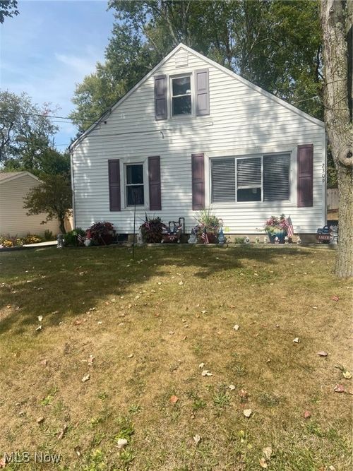 2309 43rd St Nw, Canton, OH, 44709-2119 | Card Image