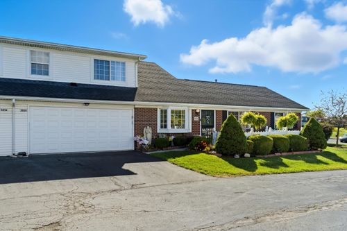 3856 Crestfield Dr, Groveport, OH, 43125-9716 | Card Image