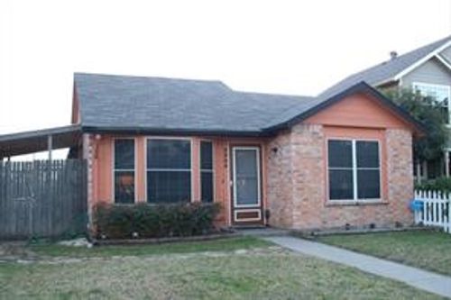 9909 Pack Saddle Trl, Fort Worth, TX, 76108-4197 | Card Image