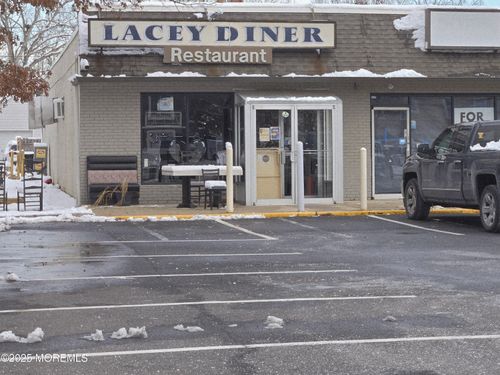 530 Lacey Rd, Forked River, NJ, 08731-1502 | Card Image