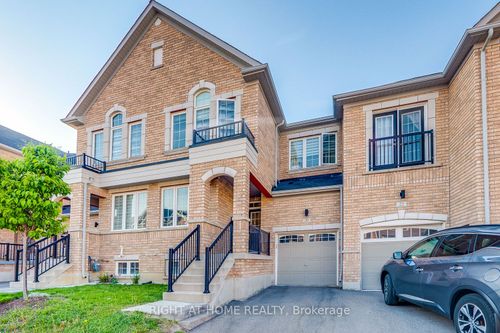 20 Harcourt St, Vaughan, ON, L6A4Y4 | Card Image