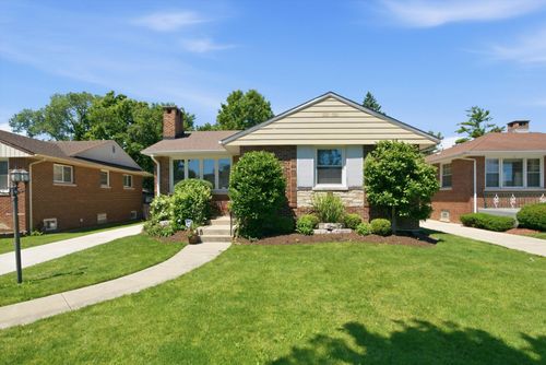 2232 Hawthorne Ave, Westchester, IL, 60154-5214 | Card Image
