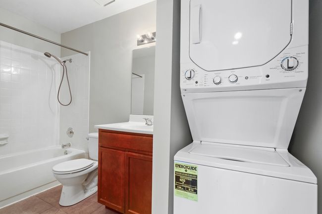 APT-203 - 1529 Raymond Dr, Condo with 2 bedrooms, 1 bathrooms and 1 parking in Naperville IL | Image 16