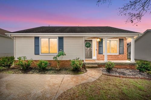 90 Grassmire Dr, Clarksville, TN, 37042-3491 | Card Image