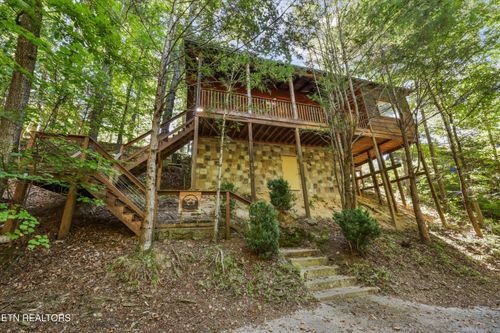214 Tsali Way, Sevierville, TN, 37876-9701 | Card Image
