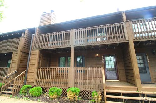 15022 Baxter Village Dr, Chesterfield, MO, 63017-7811 | Card Image