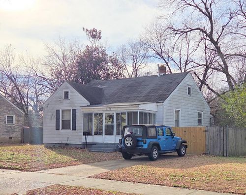 1243 Dyer Pl, Memphis, TN, 38122 | Card Image
