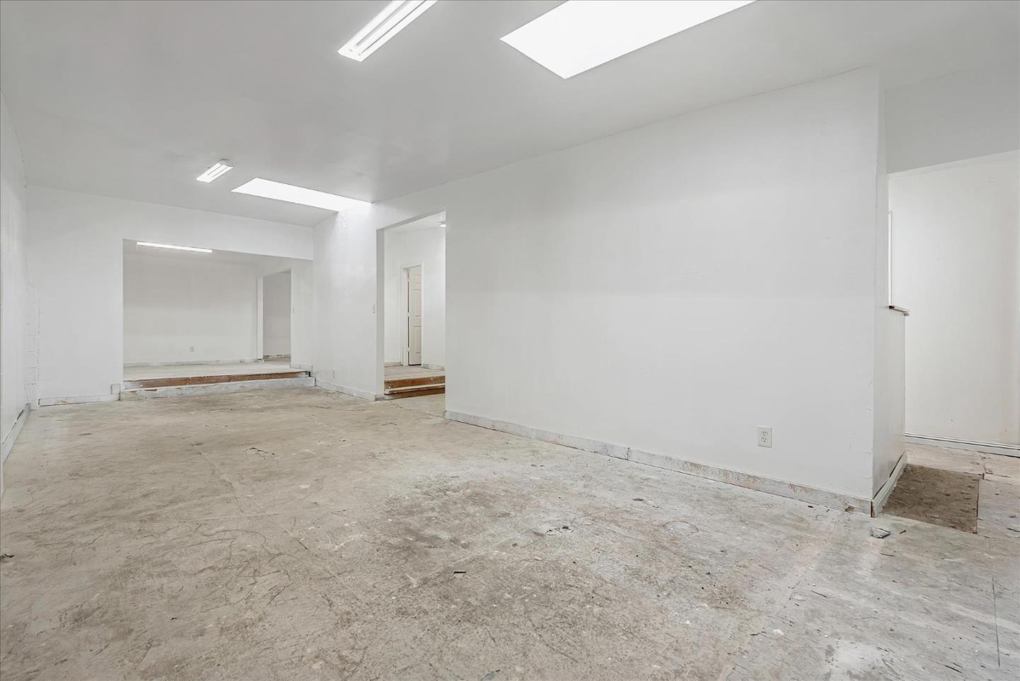 Commercial Lease in Emeryville 3