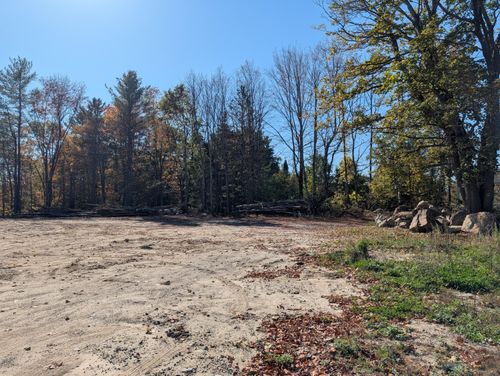 1639 Main Street, Lewiston, ME, 04240 | Card Image