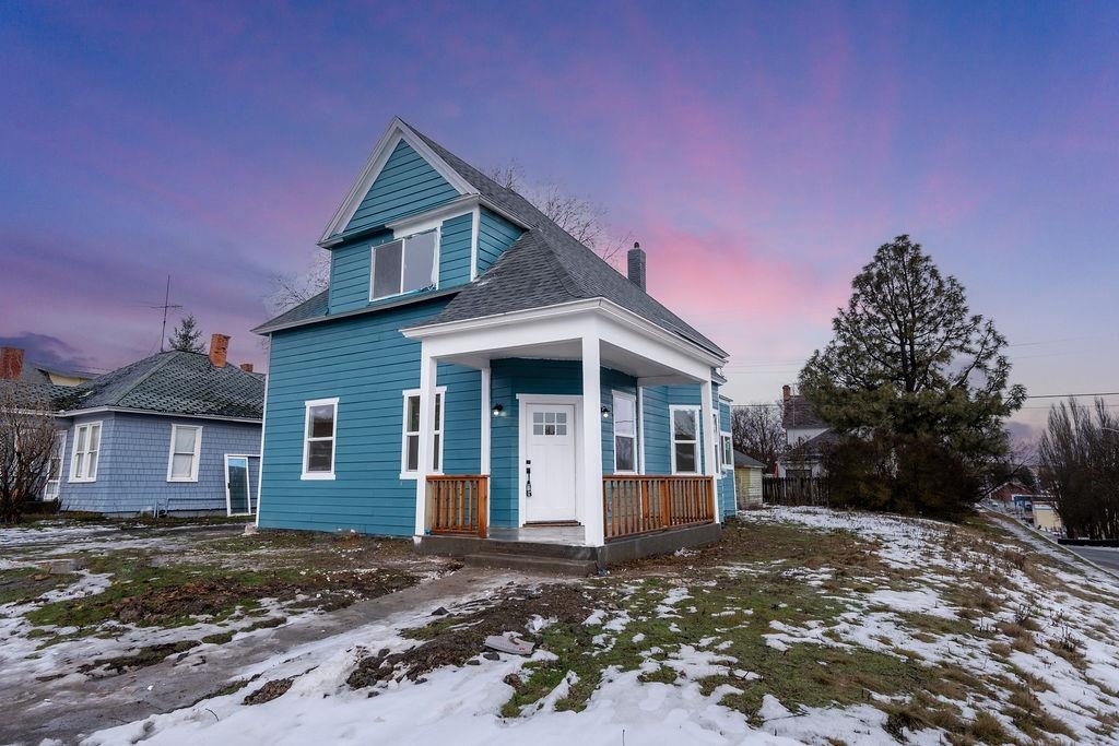 Marshall St, Davenport, WA 99122