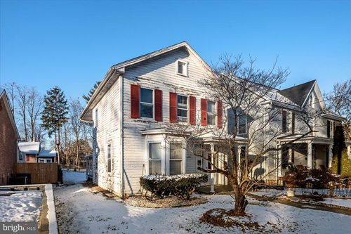 412 S Samuel St, CHARLES TOWN, WV, 25414-1340 | Card Image