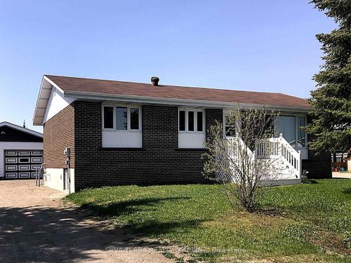 9 Deschenaux St, Val Rita, ON, P0L2G0 | Card Image