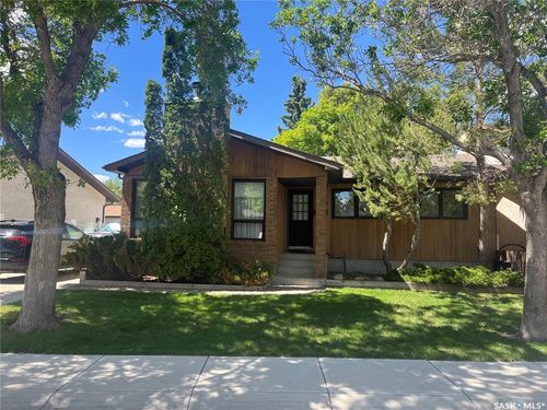2930 More Cres E, Regina, SK, S4V0T7 | Card Image
