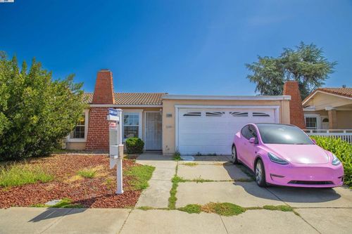 33010 Lake Mead Dr, Fremont, CA, 94555-1232 | Card Image