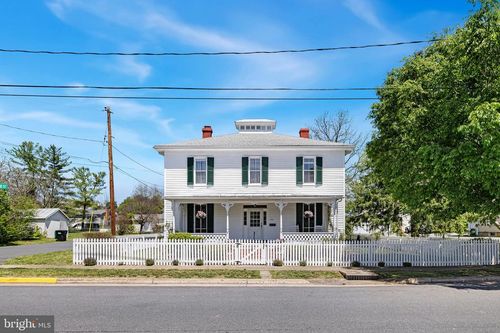 394 W King Street, STRASBURG, VA, 22657 | Card Image