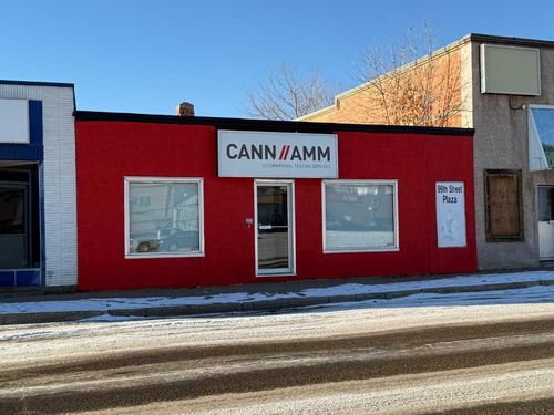 {{alt}} | Card Image