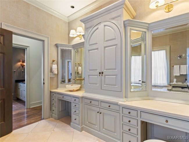 Main bath | Image 36