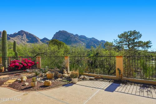 848 E Camino Diestro, Oro Valley, AZ, 85704-7691 | Card Image