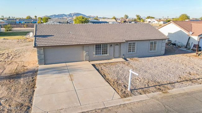 14196 S Tampico Road, House other with 3 bedrooms, 2 bathrooms and null parking in Arizona City AZ | Image 7