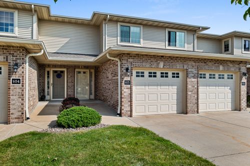 1300 Alpine Dr, GREEN BAY, WI, 54311-4529 | Card Image