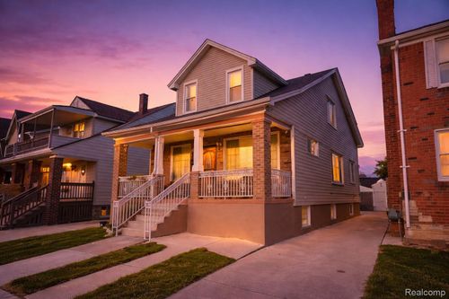 7724 Maple St, Dearborn, MI, 48126-5106 | Card Image