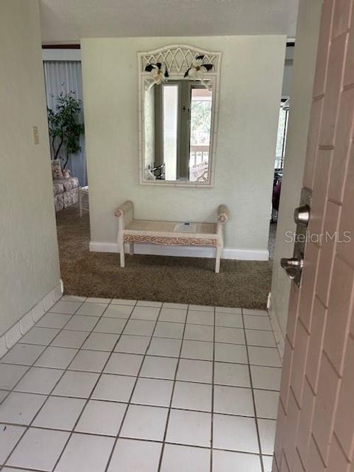 3275-6-686 Olde Camelot Cir, HAINES CITY, FL, 33844-6729 | Card Image