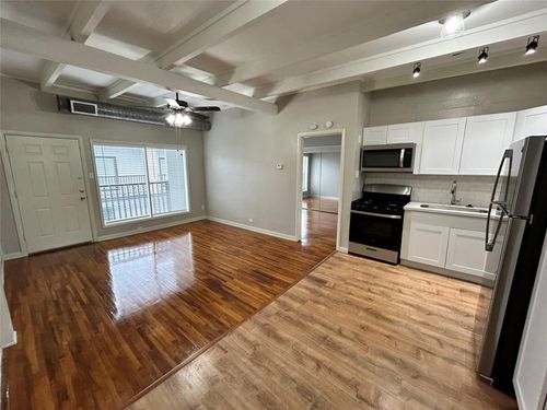 215-219 Marshall St, Houston, TX, 77006-4526 | Card Image