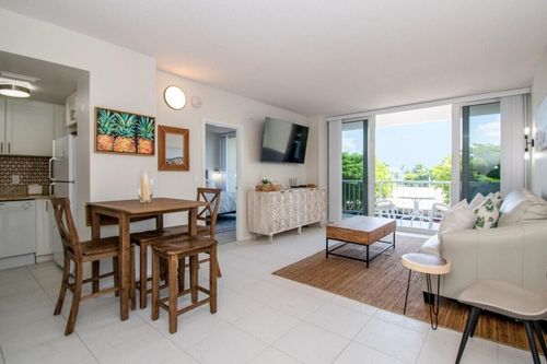 304s-140 Seaview Ct, Marco Island, FL, 34145-3349 | Card Image