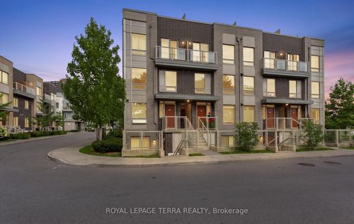 101-3 Applewood Lane, Etobicoke, ON, M9C0C1 | Card Image