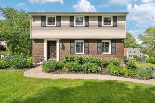 282 Carmell Dr, Upper St. Clair, PA, 15241-1708 | Card Image