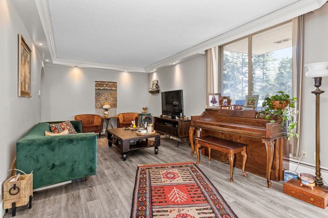 309 - 2024 Fullerton Avenue, Condo with 2 bedrooms, 1 bathrooms and 1 parking in North Vancouver BC | Image 3