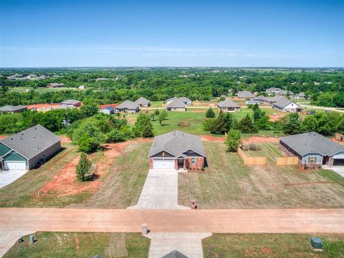13136 Mannington Rd, Edmond, OK, 73025-5106 | Card Image