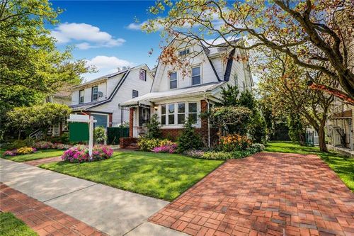 2952 Avenue P, Brooklyn, NY, 11229-1856 | Card Image