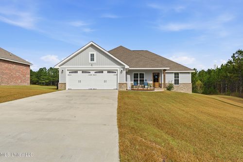 33 Sky View Dr, Purvis, MS, 39475-1200 | Card Image
