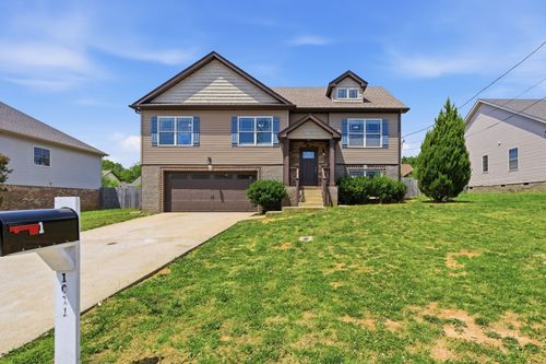 1011 Sunrise Dr, Clarksville, TN, 37042-1492 | Card Image