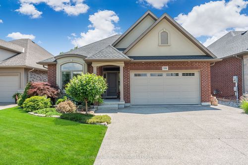 104 Brookhaven Crt, Welland, ON, L3C0A4 | Card Image