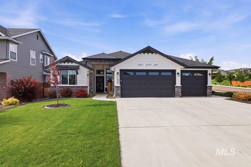 1537 W Tenzing St, Nampa, ID, 83686-6804 | Card Image