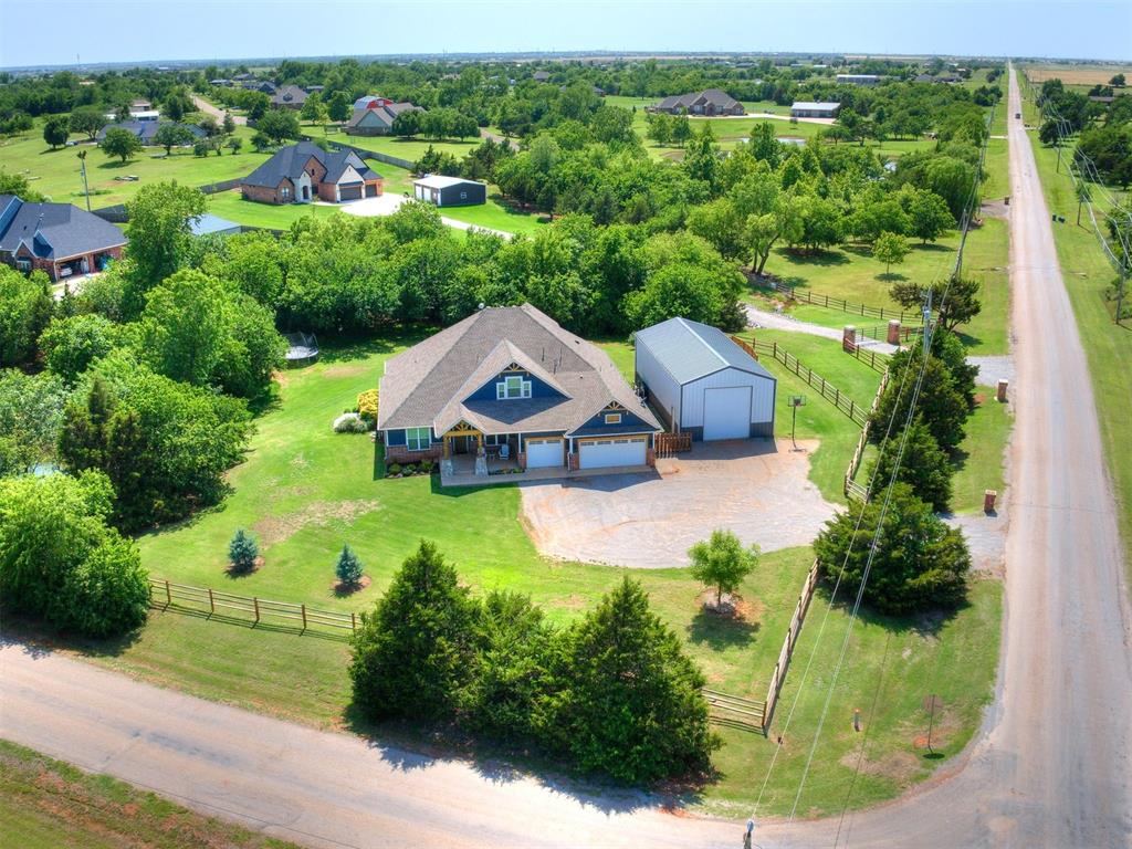 Apache Rd, Piedmont, OK 73078