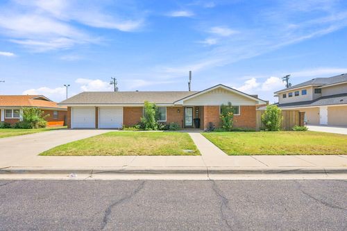 3327 Maxwell Dr, Midland, TX, 79707-4803 | Card Image