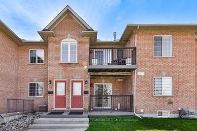 17 - 2333 Walkers Line, Condo with 2 bedrooms, 2 bathrooms and 2 parking in Burlington ON | Image 1