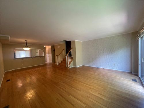 apt-15-1790 Front St, East Meadow, NY, 11554-2449 | Card Image