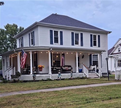 405 E 3rd St, Wellsville, KS, 66092-8600 | Card Image