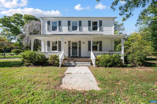 9915 Howardsville Rd, HOWARDSVILLE, VA, 24562-4039 | Card Image